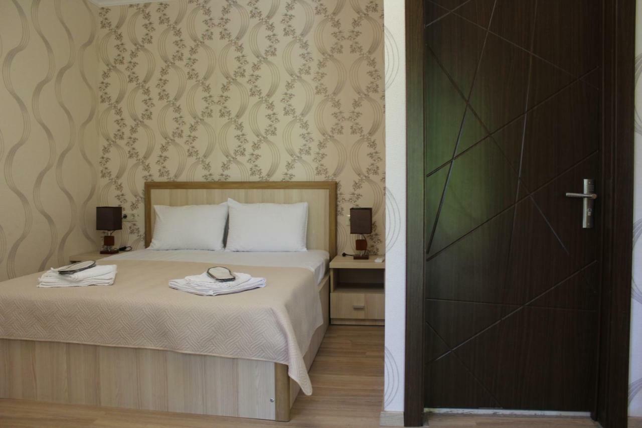 Emis Hotel Tbilissi Extérieur photo