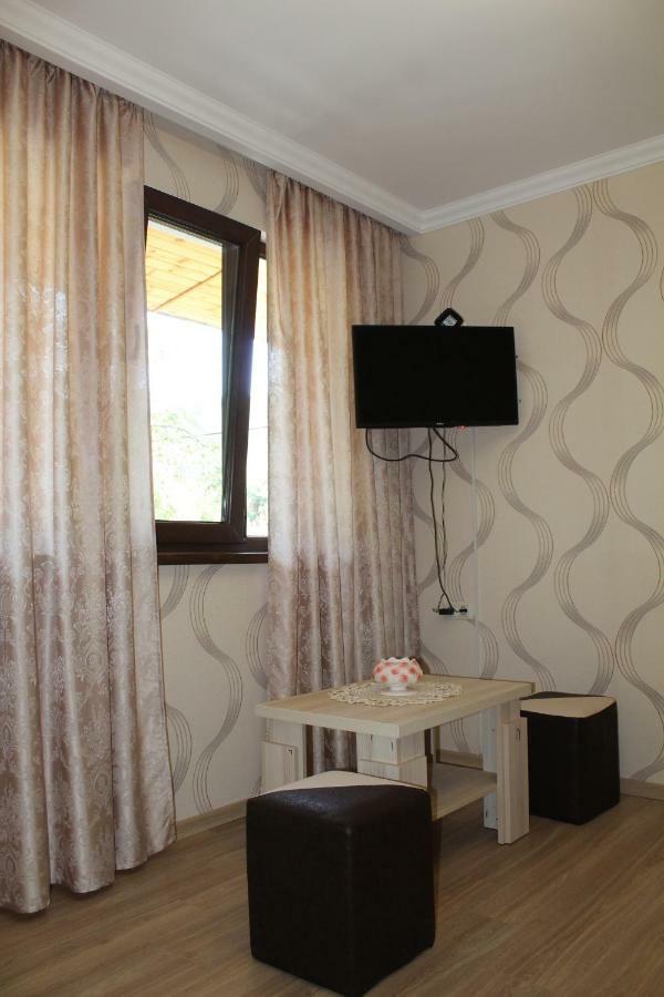 Emis Hotel Tbilissi Extérieur photo