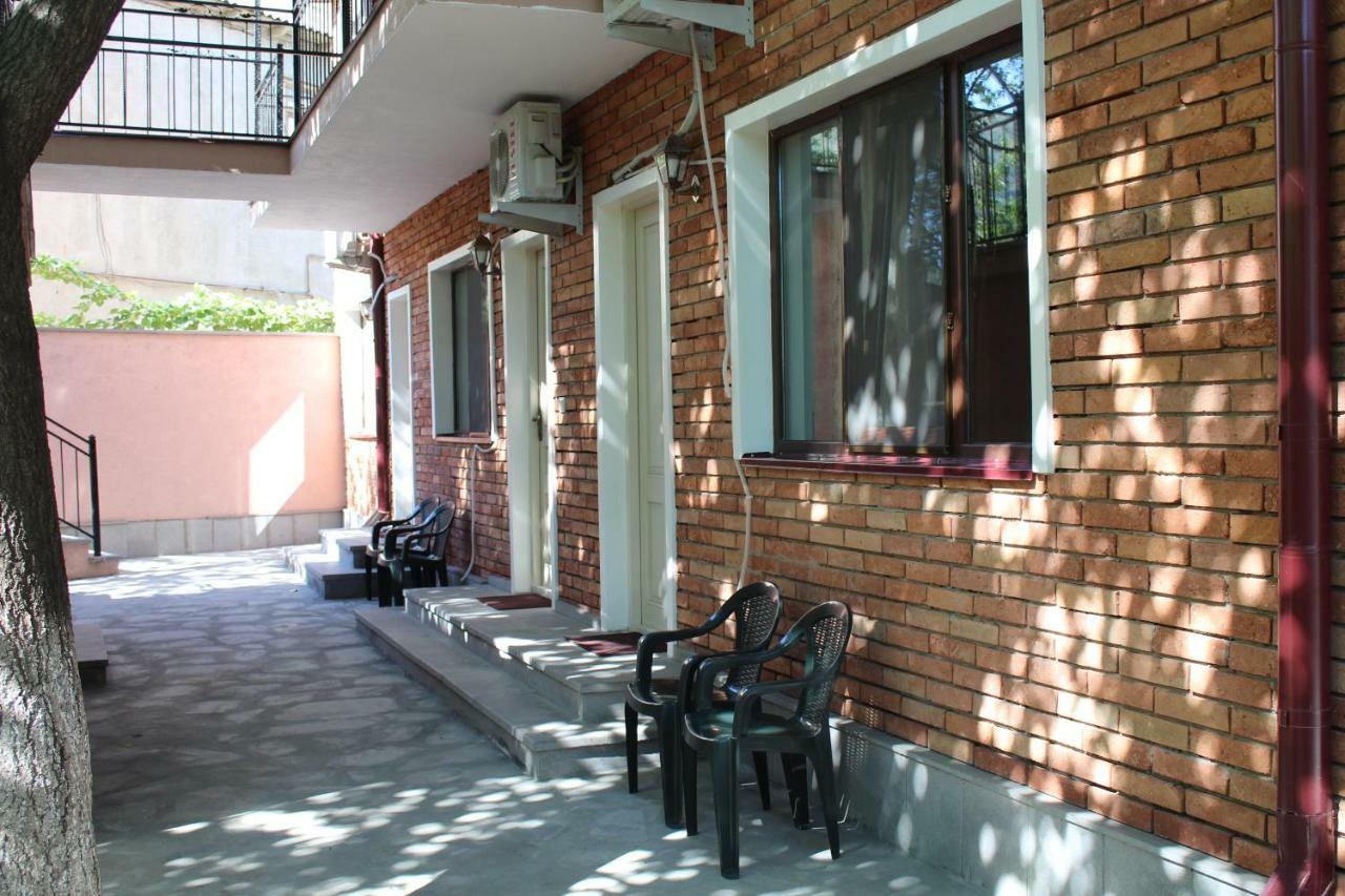 Emis Hotel Tbilissi Extérieur photo