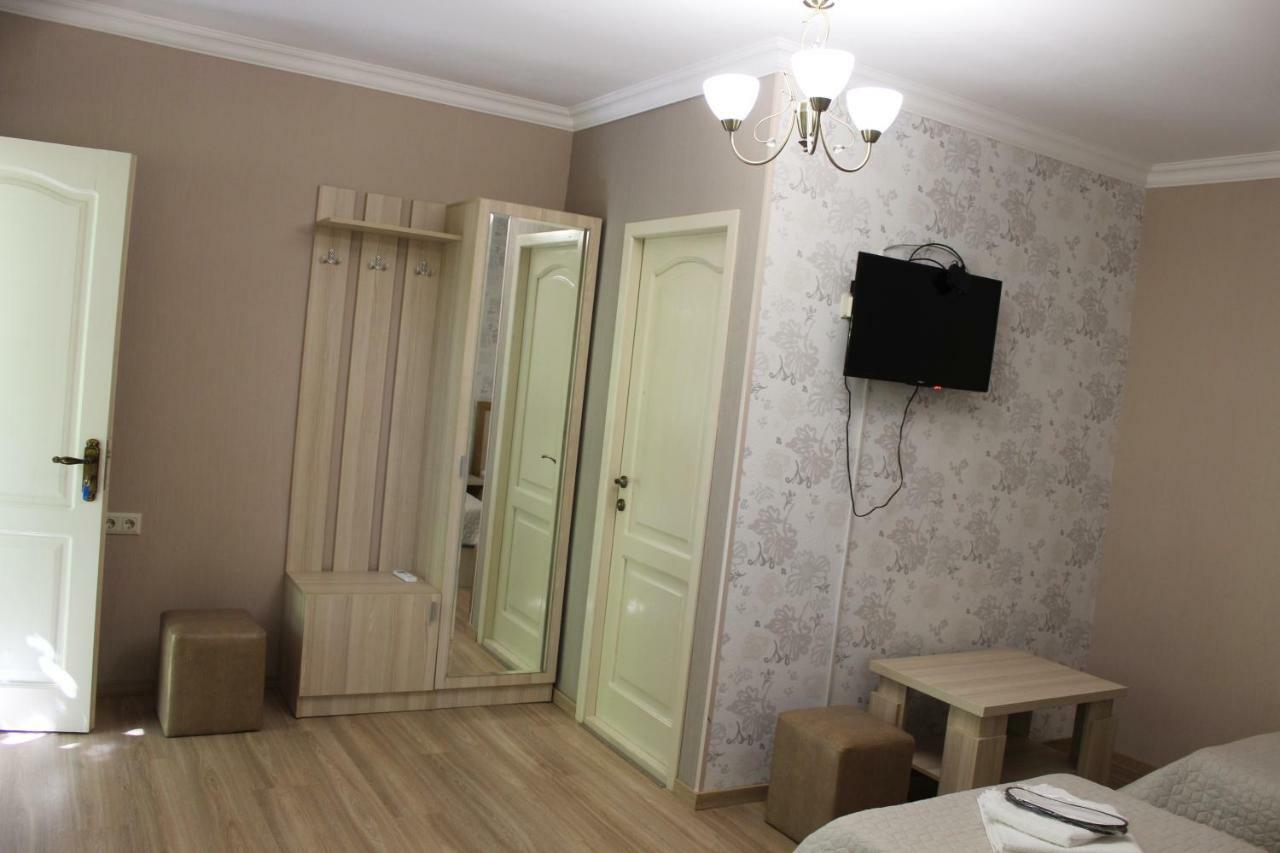 Emis Hotel Tbilissi Extérieur photo